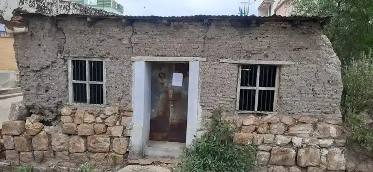 Arulmigu Rajagopalasamy Temple, Idaiseval-I - 628503 அருள்மிகு ராஜகோபாலசாமி திருக்கோயில், Idaiseval-I - 628503, Thoothukudi - Ancient Temple Architecture and History Image 2