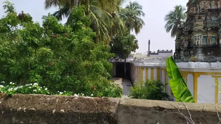 Arulmigu Rajagopalasamy Temple, Near Muppidathiamman Temple, Sundharapandiyapuram - 627858