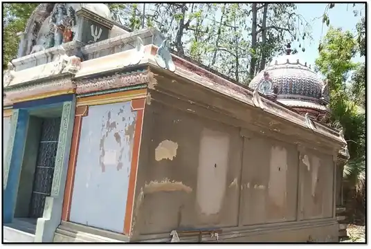 Arulmigu Rajagopalaswamy Temple, Akkur Udayavarkoil Patthu, Aakur - 609301 அருள்மிகு இராஜகோபாலசுவாமி திருக்கோயில், ஆக்கூர் உடையவர்கோயில் பத்து, Aakur - 609301, Mayiladuthurai - Ancient Temple Architecture and History Image 5