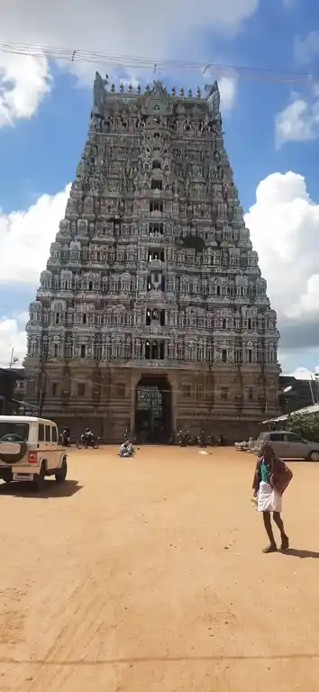 Arulmigu Rajagopalaswamy Temple, Mannargudi, Mannargudi - 614001 அருள்மிகு இராஜகோபாலசுவாமி திருக்கோயில், மன்னார்குடி, மன்னார்குடி - 614001, Thiruvarur - Ancient Temple Architecture and History Image 2