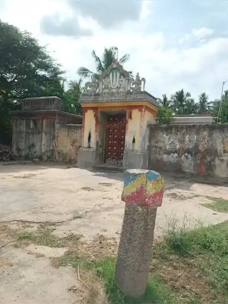 Arulmigu Rajanarayanaperumal Temple, V.Agaram - 605105 அருள்மிகு ராஜநாராயணப்பெருமாள் திருக்கோயில், V.Agaram - 605105, Viluppuram - Ancient Temple Architecture and History Image 4