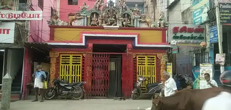 Arulmigu Rajarajeswari Thandu Marriamman Temple, Madurai - 625001 அருள்மிகு இராஜராஜேஸ்வரி தண்டு மாரியம்மன் திருக்கோயில், மதுரை - 625001, Madurai - Ancient Temple Architecture and History Image 4
