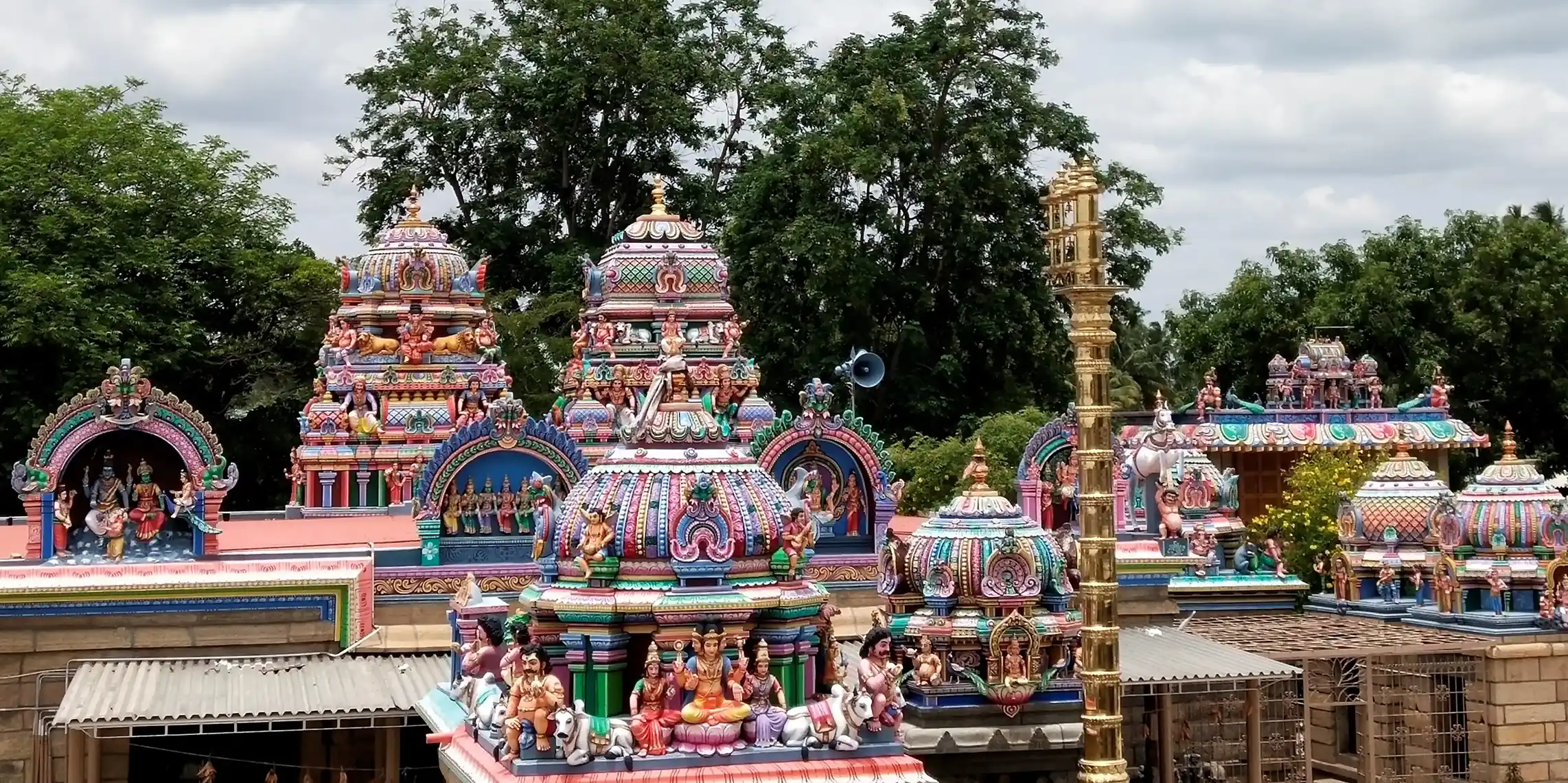 Arulmigu Rajasamy Temple, Rajavaikkal Near, Nanjai Idaiyar - 638182 அருள்மிகு ராஜசாமி திருக்கோவில், ராஜா வாய்க்கால் அருகில், நஞ்சை இடையர் - 638182, Namakkal - Ancient Temple Architecture and History Image 4