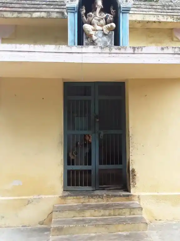 Arulmigu Rajavinayagar Vagaiyara Temple, Karanthattangudi, Thanjavur - 613001 அருள்மிகு ராஜவிநாயகர் சுவாமி திருக்கோயில், Karanthattangudi, Thanjavur - 613001, Thanjavur - Ancient Temple Architecture and History Image 6