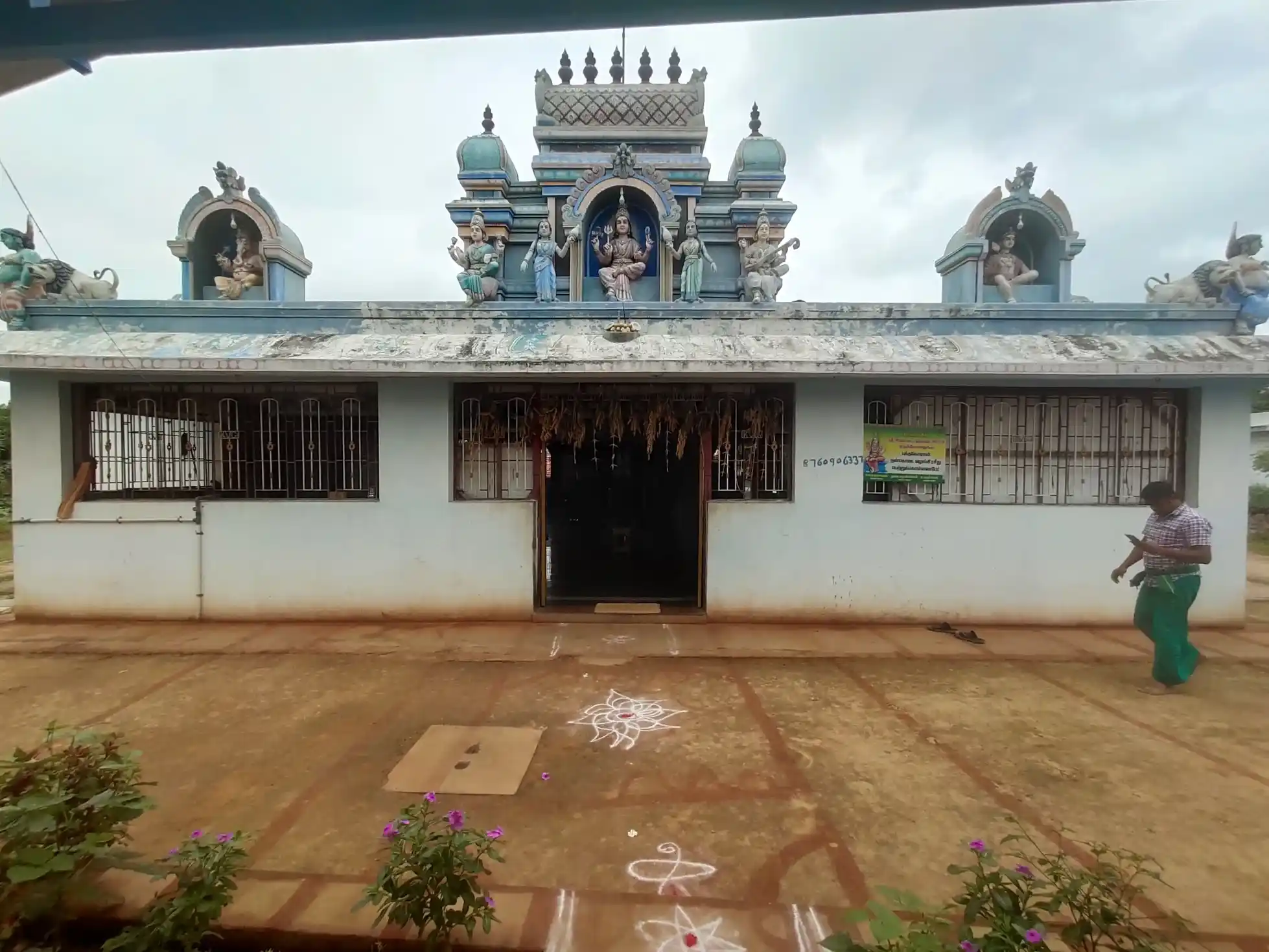 Arulmigu Rajayi Petchiyamman Temple, Thirupanjeeli - 621216 அருள்மிகு ராஜாயிபேச்சியம்மன் திருக்கோயில், Thirupanjeeli - 621216, Thiruchirappalli - Ancient Temple Architecture and History Image 2