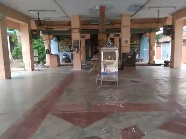 Arulmigu Rajendrasoleeswarar Temple, Ilayangudi - 630702 அருள்மிகு ராஜேந்திரசோழீஸ்வரர் திருக்கோயில், Ilayangudi - 630702, Sivagangai - Ancient Temple Architecture and History Image 5