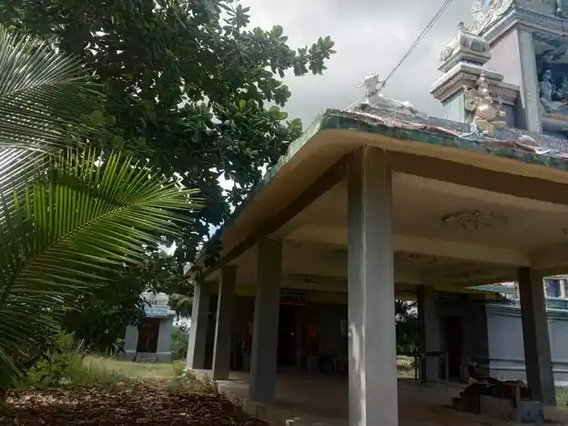 Arulmigu Rajendresolieswarar Temple, Athani, Athani - 614630 அருள்மிகு இராஜேந்திரசோழீஷ்வரர் திருக்கோயில், வேட்டனூர், அறந்தாங்கி வட்டம் - 614630, Pudukkottai - Ancient Temple Architecture and History Image 5