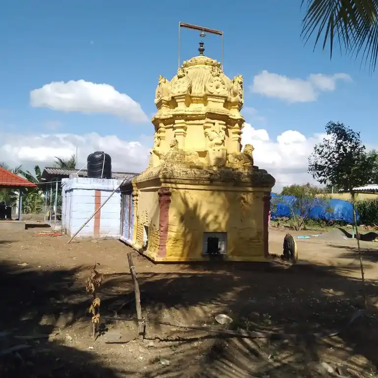 Arulmigu Rajeswaraswamy Temple, Pillanallur - 637019 அருள்மிகு இராஜேஸ்வர சுவாமி திருக்கோயில், Pillanallur - 637019, Namakkal - Ancient Temple Architecture and History Image 2