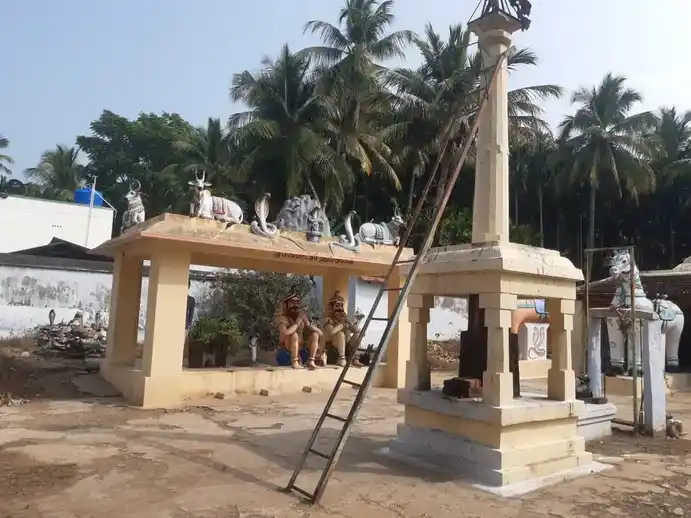 Arulmigu Rakiannaswamy Temple, Maniyampalayam - 638301 அருள்மிகு இராக்கியண்ணசுவாமி திருக்கோயில், Maniyampalayam - 638301, Erode - Ancient Temple Architecture and History Image 4