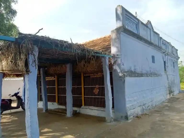 Arulmigu Rakiannaswamy Temple, Paruthipalli - 637503 அருள்மிகு ராக்கியண்ணசுவாமி திருக்கோயில், Paruthipalli - 637503, Namakkal - Ancient Temple Architecture and History Image 4