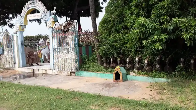 Arulmigu Rakka Vinayagar Temple, Near Lake View, Seliyambedu - 601204
