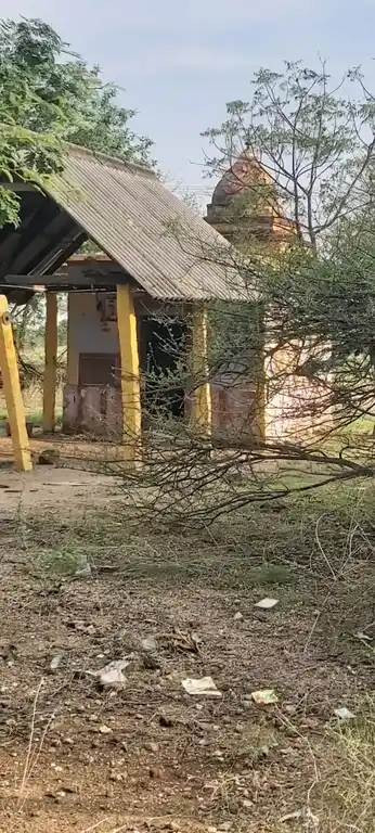 Arulmigu Rakkachiamman Temple, Kamanayakkanpatti - 628952 அருள்மிகு ராக்காச்சியம்மன் திருக்கோயில், Kamanayakkanpatti - 628952, Thoothukudi - Ancient Temple Architecture and History Image 3