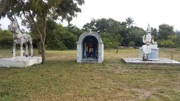 Arulmigu Rama Ayyanar Temple, Vettaikaraniruppu - 611112 அருள்மிகுஇராம அய்யனார் திருக்கோயில், Vettaikaraniruppu - 611112, Nagapattinam - Ancient Temple Architecture and History Image 3