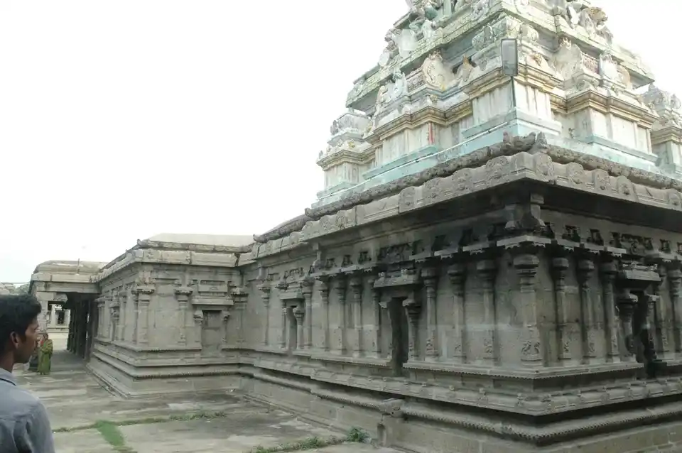 Arulmigu Ramachandira Perumal Temple, Nedungunam - 632301 Arulmigu Ramachandira Perumal Temple, Nedungunam - 632301, Tiruvannamalai - Ancient Temple Architecture and History Image 6