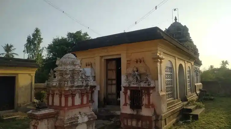 Arulmigu Ramachandramoorthy Perumal Temple, Killukudi - 611109 அருள்மிகு இராமசந்திர மூர்த்தி பெருமாள் திருக்கோயில், Killukudi - 611109, Nagapattinam - Ancient Temple Architecture and History Image 3