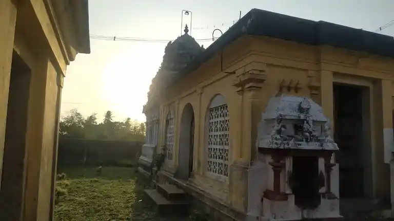 Arulmigu Ramachandramoorthy Perumal Temple, Killukudi - 611109 அருள்மிகு இராமசந்திர மூர்த்தி பெருமாள் திருக்கோயில், Killukudi - 611109, Nagapattinam - Ancient Temple Architecture and History Image 6