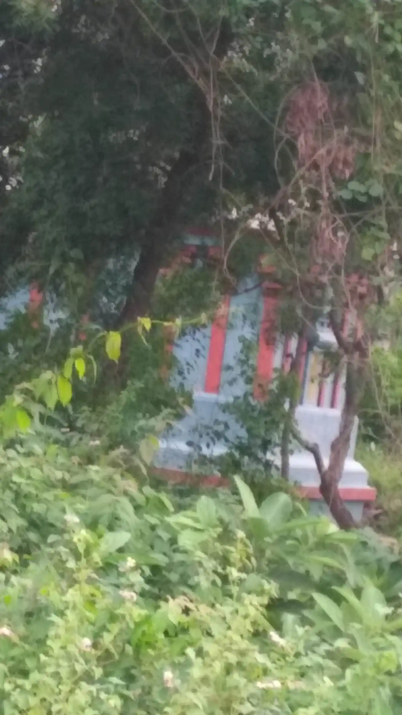 Arulmigu Ramakrishna Swamy Madam, Thozhupedu - 603310 அருள்மிகு ராமகிருஷ்ணசுவாமி மடம், Thozhupedu - 603310, Chengalpattu - Ancient Temple Architecture and History Image 3