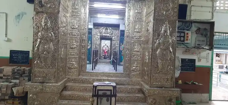 Arulmigu Ramalinga Sowdeswariamman Temple, Pollachi - 642001 அருள்மிகு இராமலிங்க &nbsp;சௌடேஸ்வரியம்மன் திருக்கோயில், பொள்ளாச்சி - 642001, Coimbatore - Ancient Temple Architecture and History Image 6