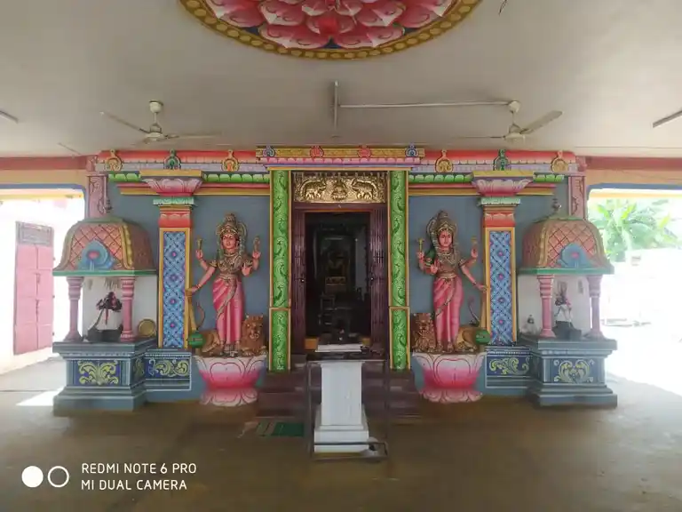 Arulmigu Ramalinga Sowdeswariyamman Temple, Vagarayanpalayam, Moppiripalayam - 641659 அருள்மிகு ராமலிங்ப சௌடேவரியம்ன் திருக்கோயில், Vagarayanpalayam, Moppiripalayam - 641659, Coimbatore - Ancient Temple Architecture and History Image 3