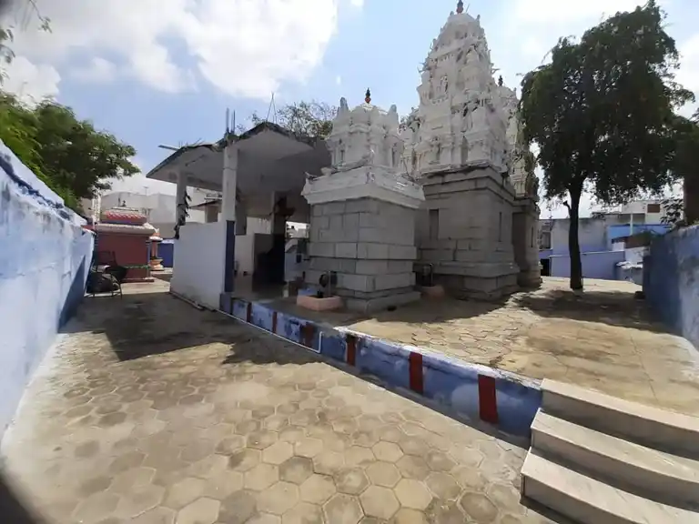 Arulmigu Ramalingaswdaswariamman Temple, Dharapuram - 638656 அருள்மிகு இராமலிங்க சௌடீஸ்வரியம்மன் திருக்கோயில், தாராபுரம் - 638656, Tiruppur - Ancient Temple Architecture and History Image 2