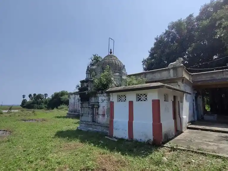 Arulmigu Ramalingeswarar Temple, Near Children School, Karaninizampattu - 631209 அருள்மிகு ராமலிங்கேசுவரர் திருக்கோயில், Near Children School, Karaninizampattu - 631209, Tiruvallur - Ancient Temple Architecture and History Image 4