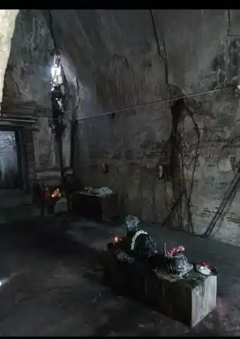 Arulmigu Ramananheswarar Temple, Thirukadaiyur - 609311 அருள்மிகு ராமநீதிஸ்சுவாமி திருக்கோயில், Thirukadaiyur - 609311, Mayiladuthurai - Ancient Temple Architecture and History Image 2