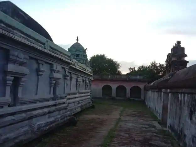 Arulmigu Ramanarayanaperumal Temple, Kodalikaruppur - 612902 அருள்மிகு இராமநாராயணபெருமாள் திருக்கோயில், Kodalikaruppur - 612902, Ariyalur - Ancient Temple Architecture and History Image 6