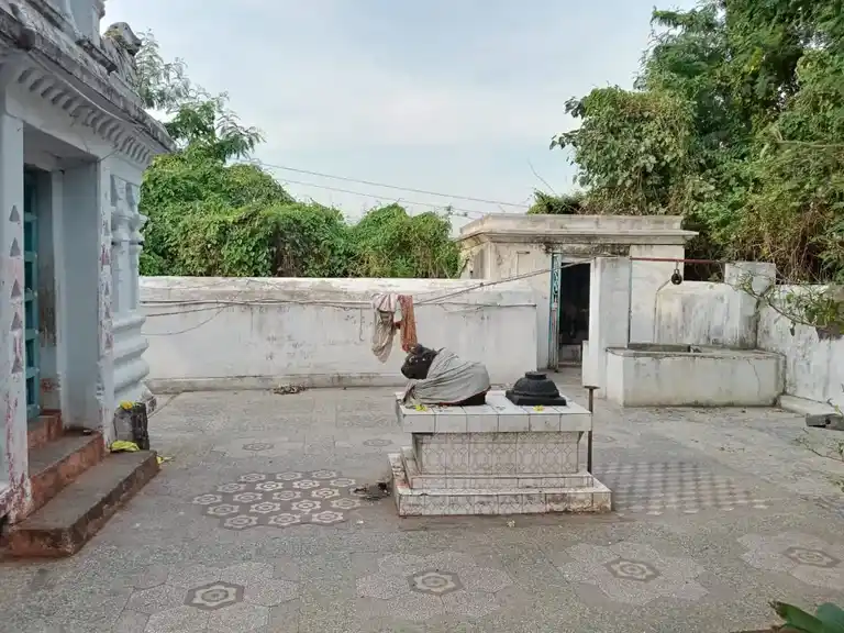 Arulmigu Ramanatheeswarar Temple, Pennathur - 632058 அருள்மிகு ராமநாதீஸ்வரர் திருக்கோயில், பென்னாத்தூர் - 632058, Vellore - Ancient Temple Architecture and History Image 4