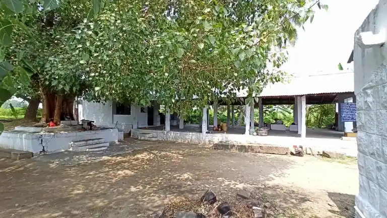 Arulmigu Ramapandian Temple, Nalkattumseval - 627758 அருள்மிகு இராமபாண்டியன் திருக்கோயில், Nalkattumseval - 627758, Tenkasi - Ancient Temple Architecture and History Image 6