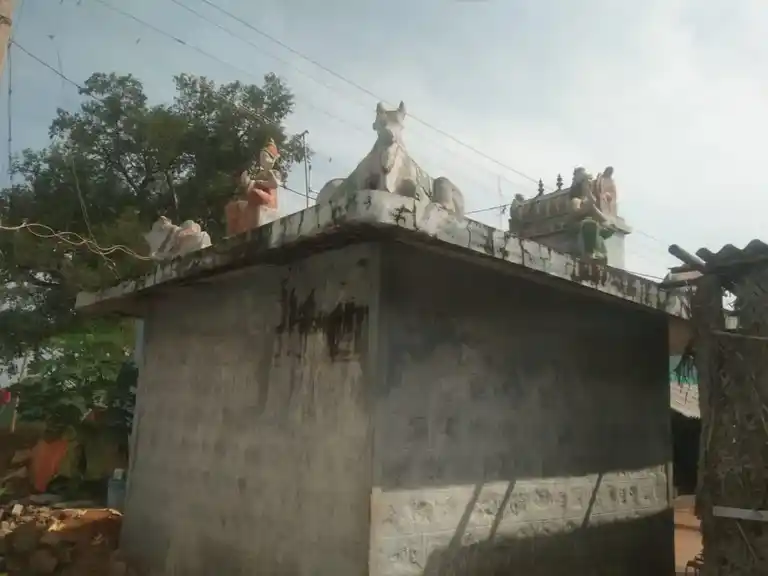 Arulmigu Ramar Rediyapatti Mariyamman Temple, Naduppatti - 621308 Arulmigu Ramar rediyapatti Mariyamman Temple, Naduppatti - 621308, Thiruchirappalli - Ancient Temple Architecture and History Image 5