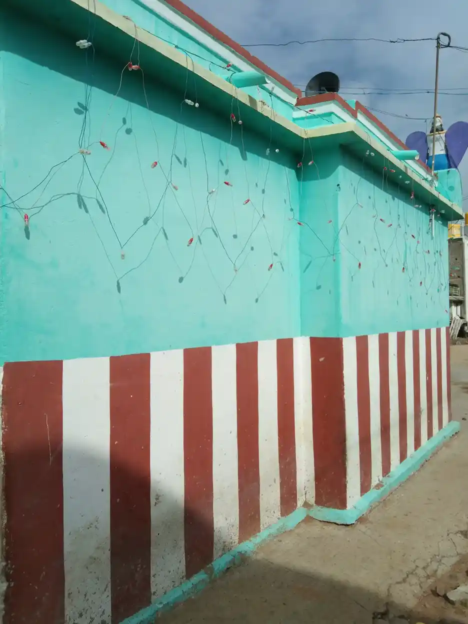 Arulmigu Ramar Temple, Inside The Village, Veeraragavapuram - 631209 அருள்மிகு இராமர் திருக்கோயில், Inside The Village, வீரராகவபுரம் - 631209, Tiruvallur - Ancient Temple Architecture and History Image 3