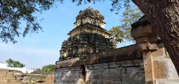 Arulmigu Ramasamy Temple, Out Side Of The Village, Karivalamvanthanallur - 627753 அருள்மிகு இராமசாமி திருக்கோயில், Out Side Of The Village, Karivalamvanthanallur - 627753, Tenkasi - Ancient Temple Architecture and History Image 3