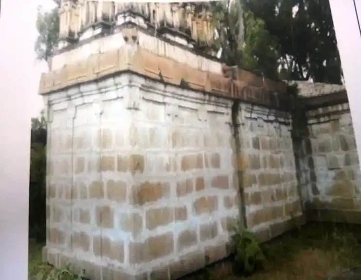 Arulmigu Ramasamy Temple, Out Side Of The Village, Karivalamvanthanallur - 627753 அருள்மிகு இராமசாமி திருக்கோயில், Out Side Of The Village, Karivalamvanthanallur - 627753, Tenkasi - Ancient Temple Architecture and History Image 5