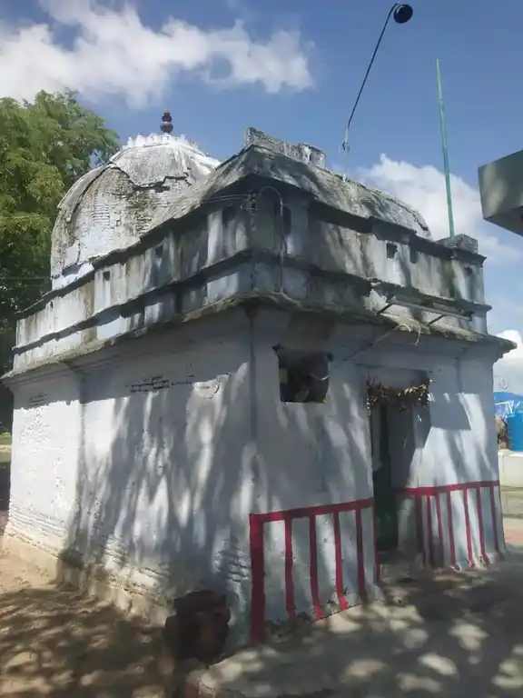 Arulmigu Ramasamy Temple, Sedapatti - 625527 அருள்மிகு ராமர் திருக்கோயில், Sedapatti - 625527, Madurai - Ancient Temple Architecture and History Image 4