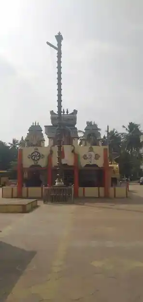 Arulmigu Ramasamy Temple, Vaigundapuram, Mulagumoodu - 629167 அருள்மிகு இராமசாமி திருக்கோயில், Vaigundapuram, Mulagumoodu - 629167, Kanyakumari - Ancient Temple Architecture and History Image 3