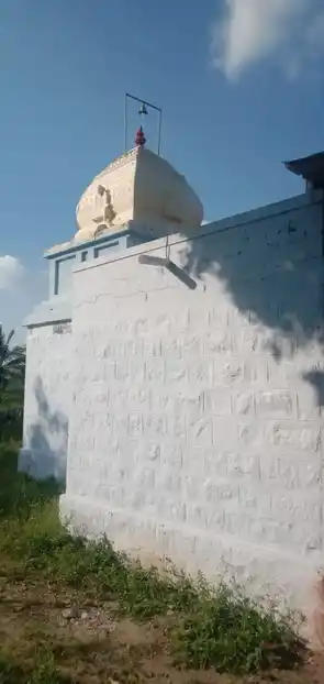 Arulmigu Ramaswamy Perumal Temple, Nandavanam, Nandavanam - 624710 அருள்மிகு இராமசாமி பெருமாள் கோயில், Nandavanam, நந்தவனம் - 624710, Dindigul - Ancient Temple Architecture and History Image 4