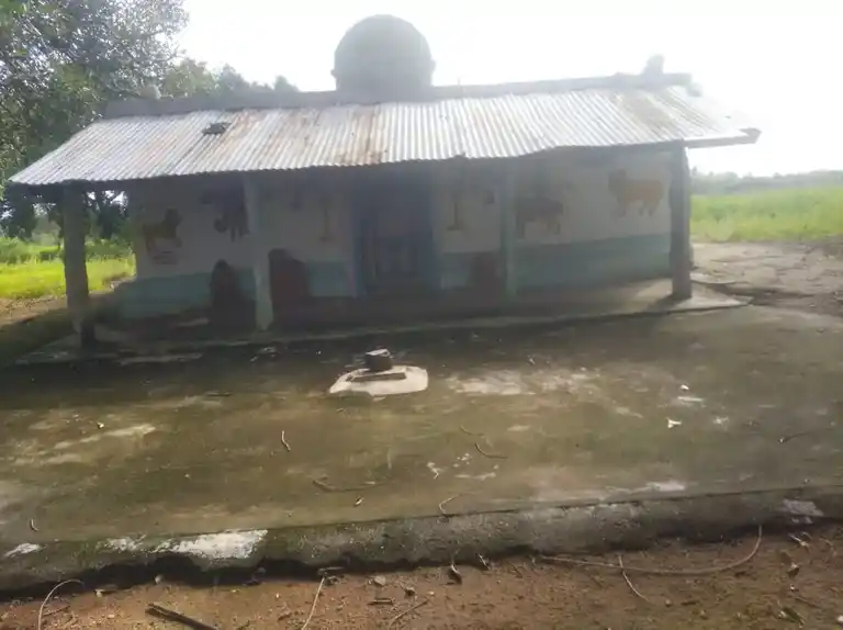 Arulmigu Ramaswamy Temple, Kattagaram - 635206 Arulmigu Ramaswamy Temple, Kattagaram - 635206, Krishnagiri - Ancient Temple Architecture and History Image 4