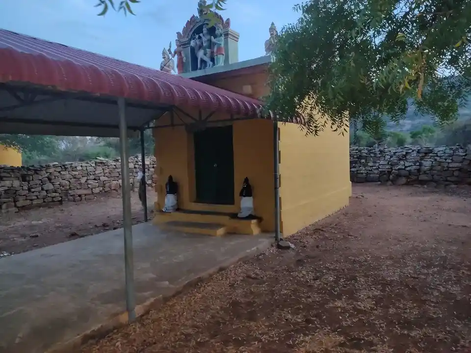 Arulmigu Ranganathaperumal Temple, Vannapatti, Komarapalayam - 638106 அருள்மிகு ரங்கநாதப்பெருமாள் திருக்கோயில், Vannapatti, Komarapalayam - 638106, Tiruppur - Ancient Temple Architecture and History Image 2