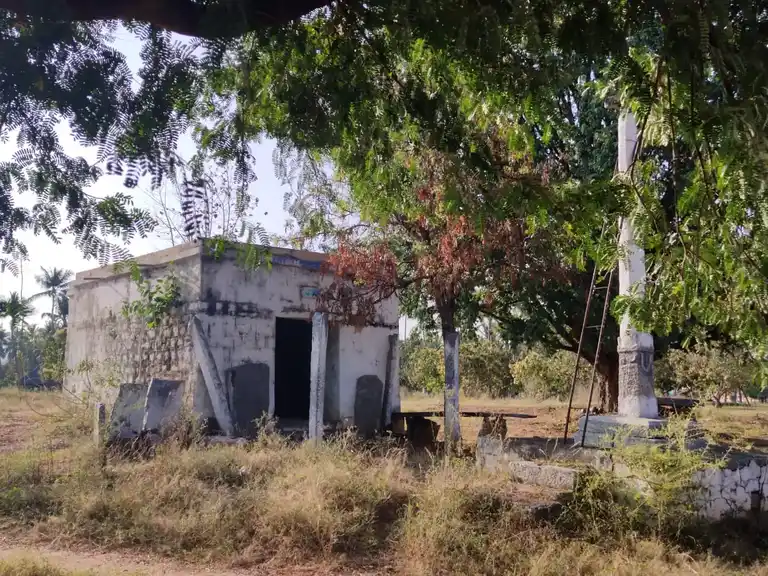 Arulmigu Ranganathaswamy Temple, Karrukanahalli - 636808 அருள்மிகு ரங்கசாமி திருக்கோயில், கருக்கனஅள்ளி - 636808, Dharmapuri - Ancient Temple Architecture and History Image 4