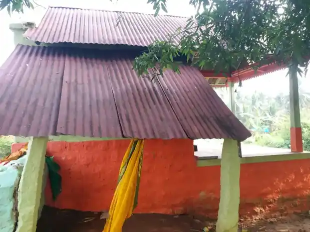 Arulmigu Rasageri Ayyanar Temple, Kunnarampatti - 625101 அருள்மிகு ராச கேரி அய்யனார் கோயில், Kunnarampatti - 625101, Madurai - Ancient Temple Architecture and History Image 3