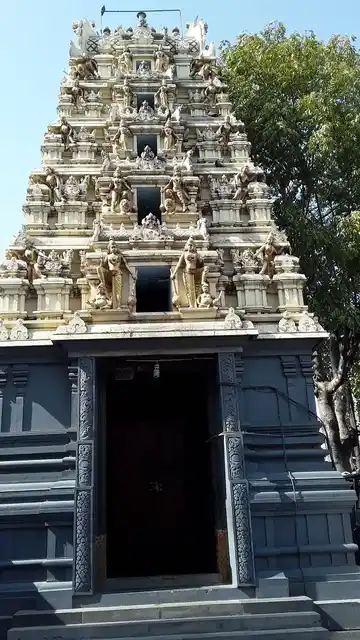 Arulmigu Rathina Vinayagar and Durgai Amman Temple, Rayapettai, Chennai - 600014 அருள்மிகு இரத்தின விநாயகர் மற்றும் துர்க்கையம்மன் திருக்கோயில், இராயப்பேட்டை, சென்னை - 600014, Chennai - Ancient Temple Architecture and History Image 8