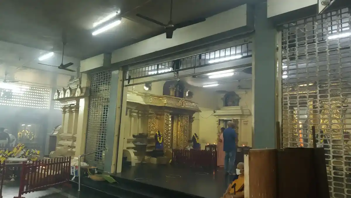 Arulmigu Rathinagreeswarar Temple, Besant Nagar, Chennai - 600090 அருள்மிகு ரத்தினகிரீஸ்வரர் கோயில், பெசண்ட் நகர், சென்னை - 600090, Chennai - Ancient Temple Architecture and History Image 2