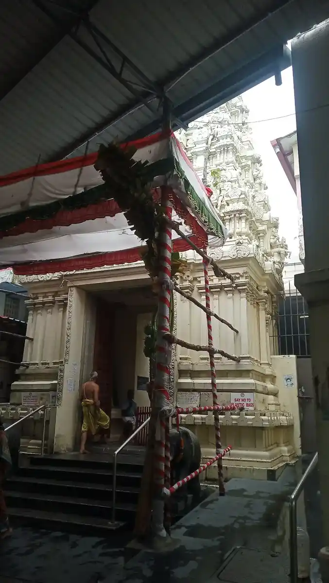 Arulmigu Rathinagreeswarar Temple, Besant Nagar, Chennai - 600090 அருள்மிகு ரத்தினகிரீஸ்வரர் கோயில், பெசண்ட் நகர், சென்னை - 600090, Chennai - Ancient Temple Architecture and History Image 4