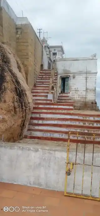 Arulmigu Raththinakreeshwarar Temple, Ayyarmalai - 639120 அருள்மிகு இரத்தினகிரீஸ்வரர் திருக்கோயில், அய்யர்மலை - 639120, Karur - Ancient Temple Architecture and History Image 4