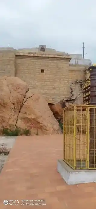 Arulmigu Raththinakreeshwarar Temple, Ayyarmalai - 639120 அருள்மிகு இரத்தினகிரீஸ்வரர் திருக்கோயில், அய்யர்மலை - 639120, Karur - Ancient Temple Architecture and History Image 6