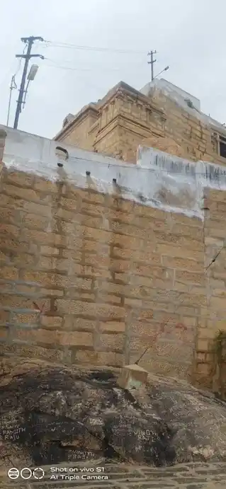 Arulmigu Raththinakreeshwarar Temple, Ayyarmalai - 639120 அருள்மிகு இரத்தினகிரீஸ்வரர் திருக்கோயில், அய்யர்மலை - 639120, Karur - Ancient Temple Architecture and History Image 7