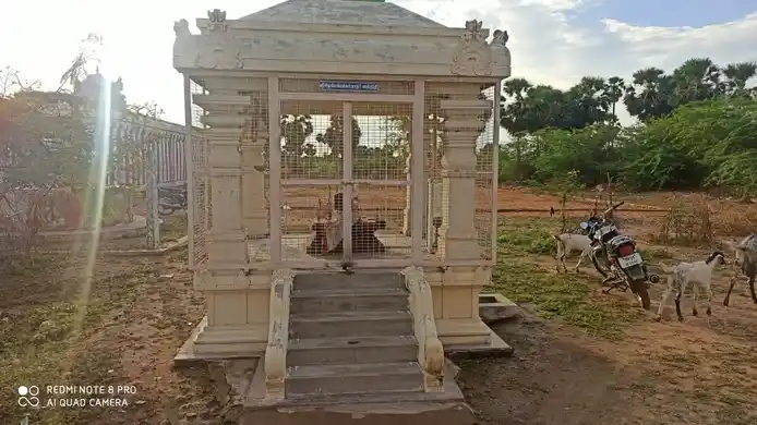 Arulmigu Rengaraja Perumal Temple, Perur - 628601 அருள்மிகு ரெங்கராஜ பெருமாள் திருக்கோயில், Perur - 628601, Thoothukudi - Ancient Temple Architecture and History Image 3