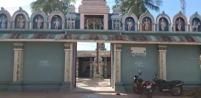 Arulmigu Rengasamy Temple, Gandamanayakanoor - 625517 ரங்கநாத சாமி திருக்கோயில், Gandamanayakanoor - 625517, Theni - Ancient Temple Architecture and History Image 3
