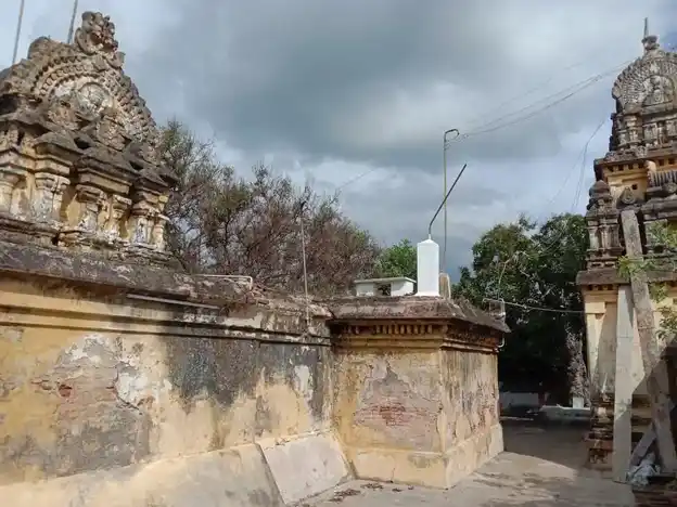 Arulmigu Renugammanl Temple, Desur - 604501 அருள்மிகு ரேணுகாம்பாள் திருக்கோயில், தேசூர் - 604501, Tiruvannamalai - Ancient Temple Architecture and History Image 4