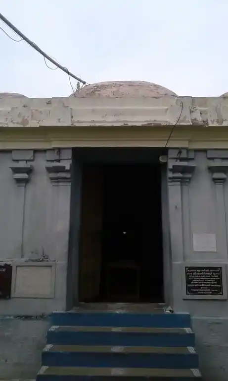 Arulmigu Rethina Pureeswarar Temple, Vadakkuveethi, Thanjavur - 613009 அருள்மிகு இரத்திகிரிஸ்வரர் சுவாமி திருக்கோயில், Vadakkuveethi, Thanjavur - 613009, Thanjavur - Ancient Temple Architecture and History Image 5